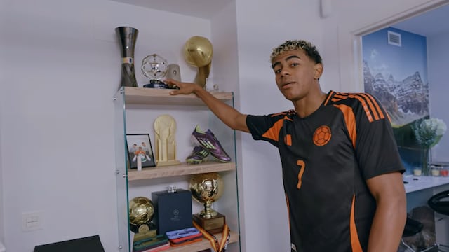 Lamine Yamal estrenó su canal de YouTube con un video tipo house tour, mostrando aspectos de su vida personal y reforzando su conexión con los seguidores fuera de las canchas.