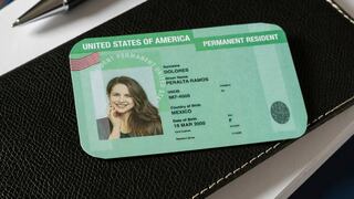 El Uscis advierte: estos son los migrantes con Green Card que no podrán volver a Estados Unidos luego de un viaje