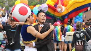 El orgullo LGTBI de Ecuador desfila con pompa y celebra su día en Guayaquil 