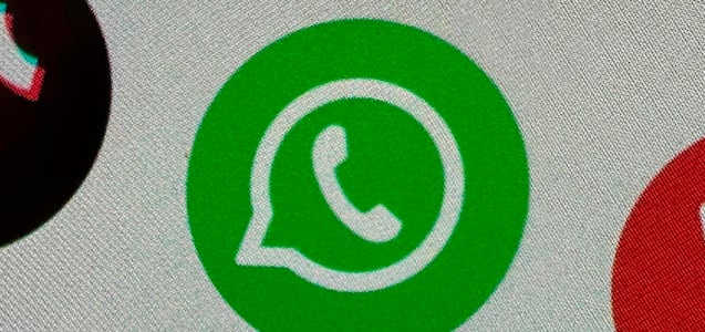 Qué es y cómo usar la nueva función “Estado de texto” en WhatsApp