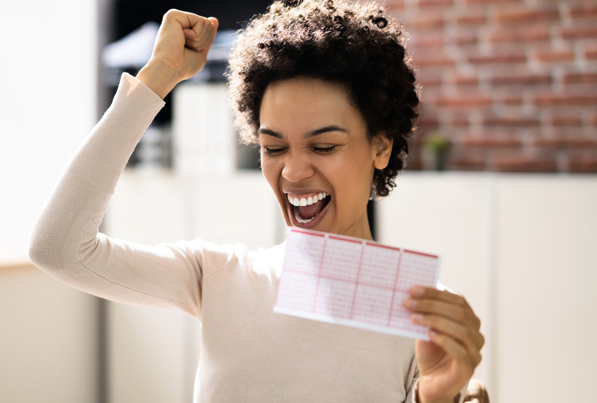 ¿Sabías que una pareja ganó más de US$ 430,000? Aquí te contamos cómo sucedió este inesperado milagro (Foto: Canva)
