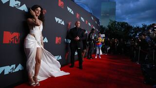 Camila Cabello y su look de infarto en la alfombra púrpura de los MTV VMAs