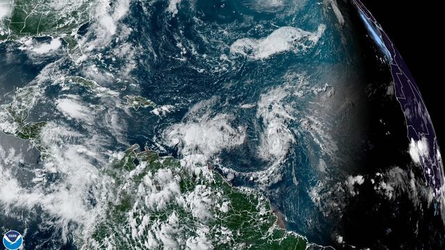 La tormenta tropical Cindy empieza a debilitarse de forma gradual en el Atlántico