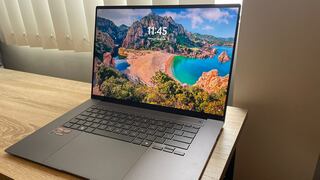 Asus Zenbook S16 OLED es una laptop IA comparable a una obra de arte… con precio premium