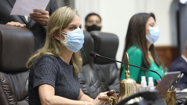 María del Carmen Alva: congresistas y exautoridades critican a titular del Parlamento por incidente con alcaldesa de Ocoña 