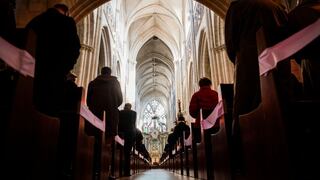 Francia: 120 obispos deciden ofrecer una “contribución económica” a las víctimas de pederastia