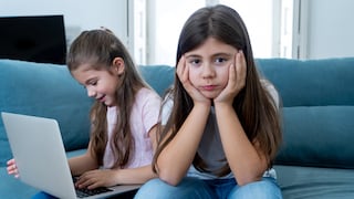 Los niños en la era digital: ¿Cuáles son los riesgos de acerarlos a la tecnología sin una adecuada supervisión?