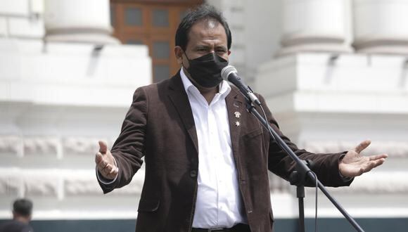 El congresista Edgar Tello es investigado por la Comisión de Ética por presunto recorte de sueldos a los trabajadores de su despacho. (Foto: Archivo GEC)