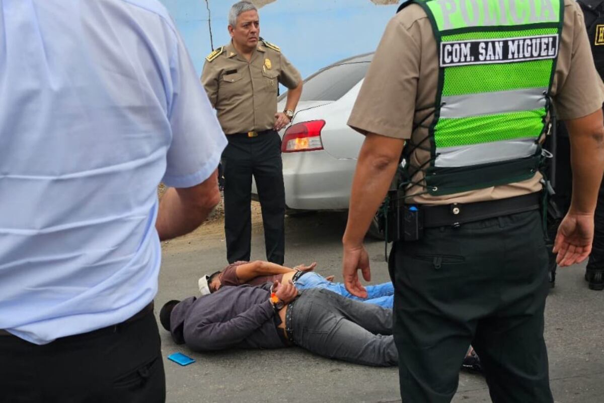 La persecución inició alrededor de las 10 de la mañana. El auto donde se movilizaban tenía una placa clonada. Foto: Andina
