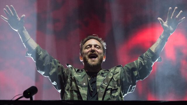 Cómo David Guetta usó inteligencia artificial para que Eminem “cante” en su concierto | VIDEO