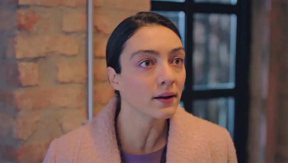 Merve Dizdar interpreta a Gulben Derenoglu en "Inocentes" (Foto: OGM Pictures)