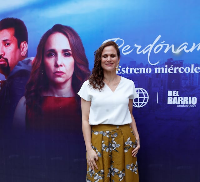 Alexandra Graña es Cristina, mejor amiga de Lara.