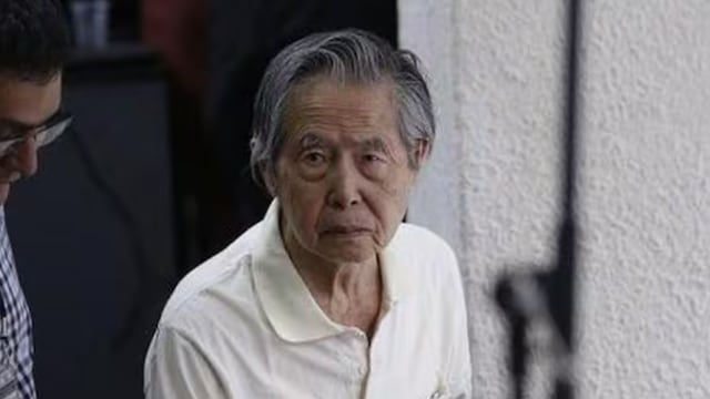 Alberto Fujimori fue internado en una clínica para ser sometido a una biopsia, informó su hija Keiko