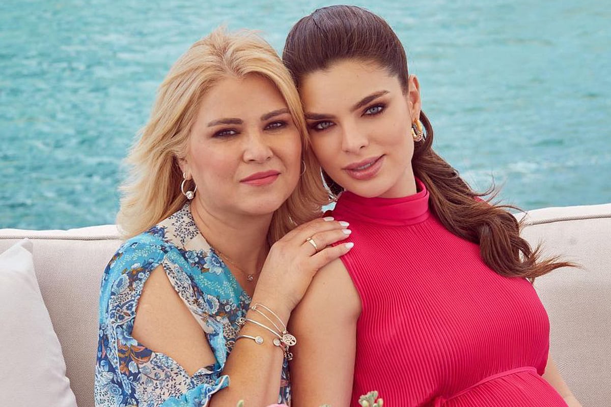 Nadia Ferreira y su madre Ludy, quien la acompañó en todo su embarazo (Foto: Nadia Ferreira / Instagram)