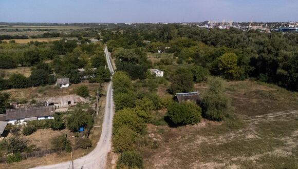 El Ministerio de Defensa de Rumania anunció el 12 de septiembre que había comenzado a instalar refugios antiaéreos para los residentes en el área de Plauru, cerca de la frontera con Ucrania, después de que se encontraran fragmentos de drones rusos | Foto: MIHAI BARBU / AFP