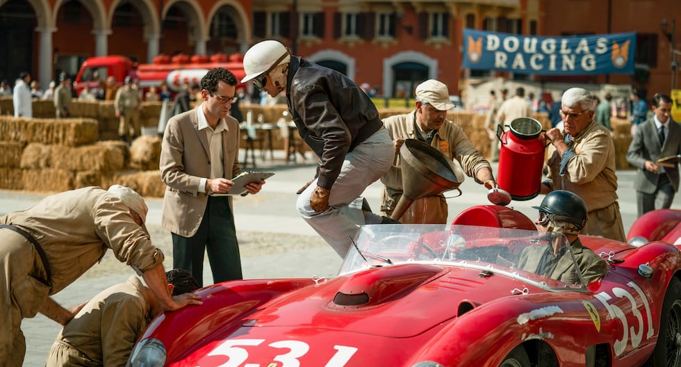 Para construir el mundo de Enzo Ferrari en los años 50, en su filme “Ferrari” Mann ha reclutado a los inspirados Adam Driver, Penélope Cruz y Shailene Woodley.