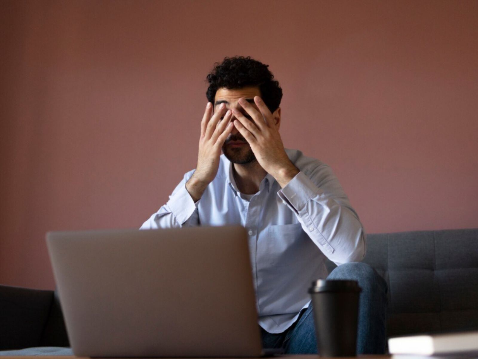 Muchas personas tienen problemas para concentrarse y realizar sus actividades con normalidad. (Crédito: Freepik)