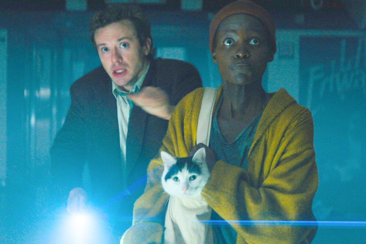 En "A Quiet Place: Day One", Sam junto a Frod y Eric tratan de sobrevivir a los alienígenas (Foto: Paramount Pictures)