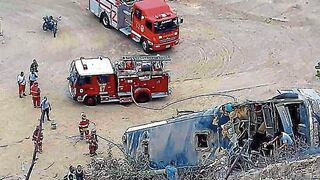 Piura: repatrian cuerpos de los siete hinchas de Barcelona SC que fallecieron en accidente de bus