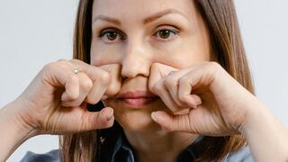 Helena Sir, cosmetóloga: le dirás adiós a las arrugas con estos ejercicios de gimnasia facial