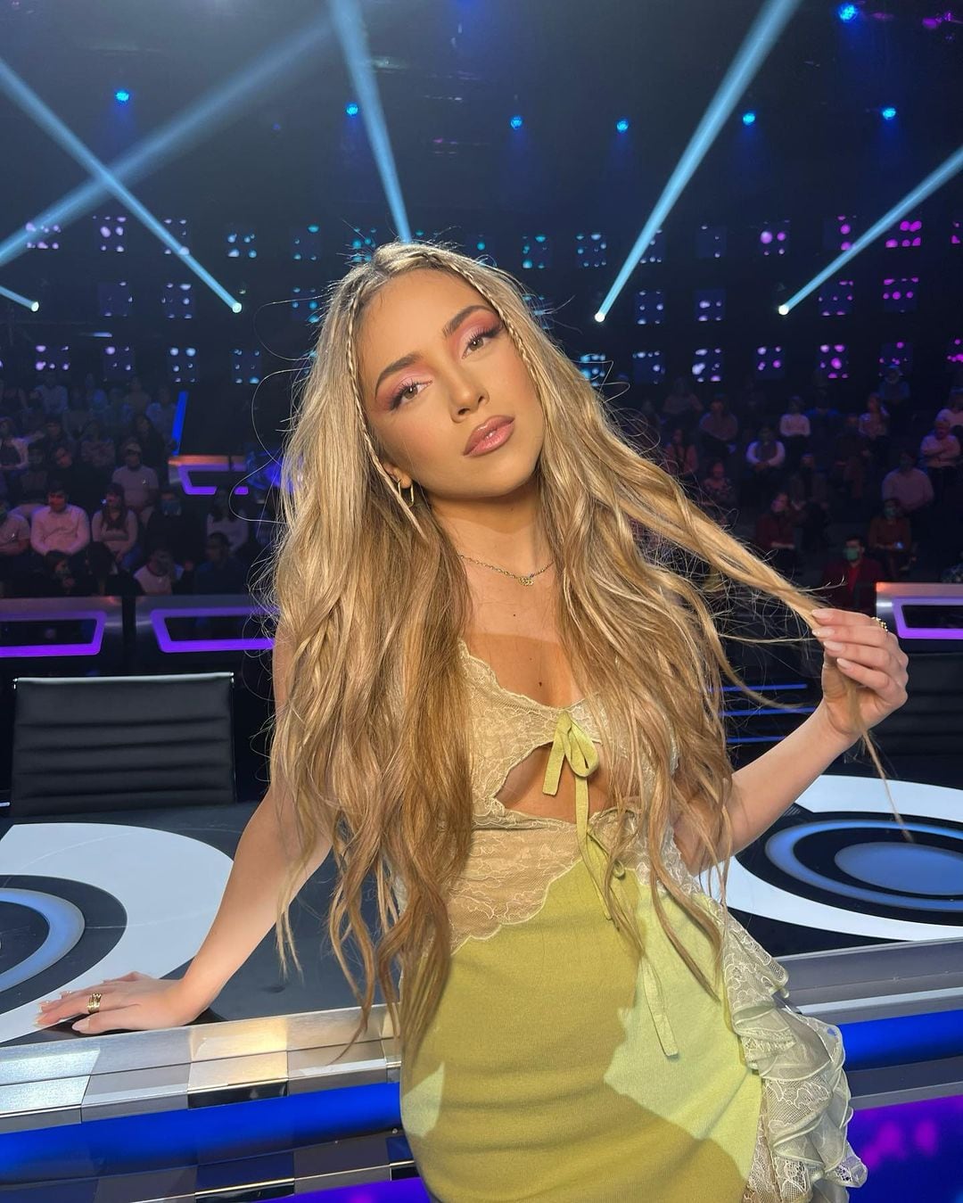 Ana Mena como jurado del programa de talento "Idol Kids" (Foto: Ana Mena / Instagram)