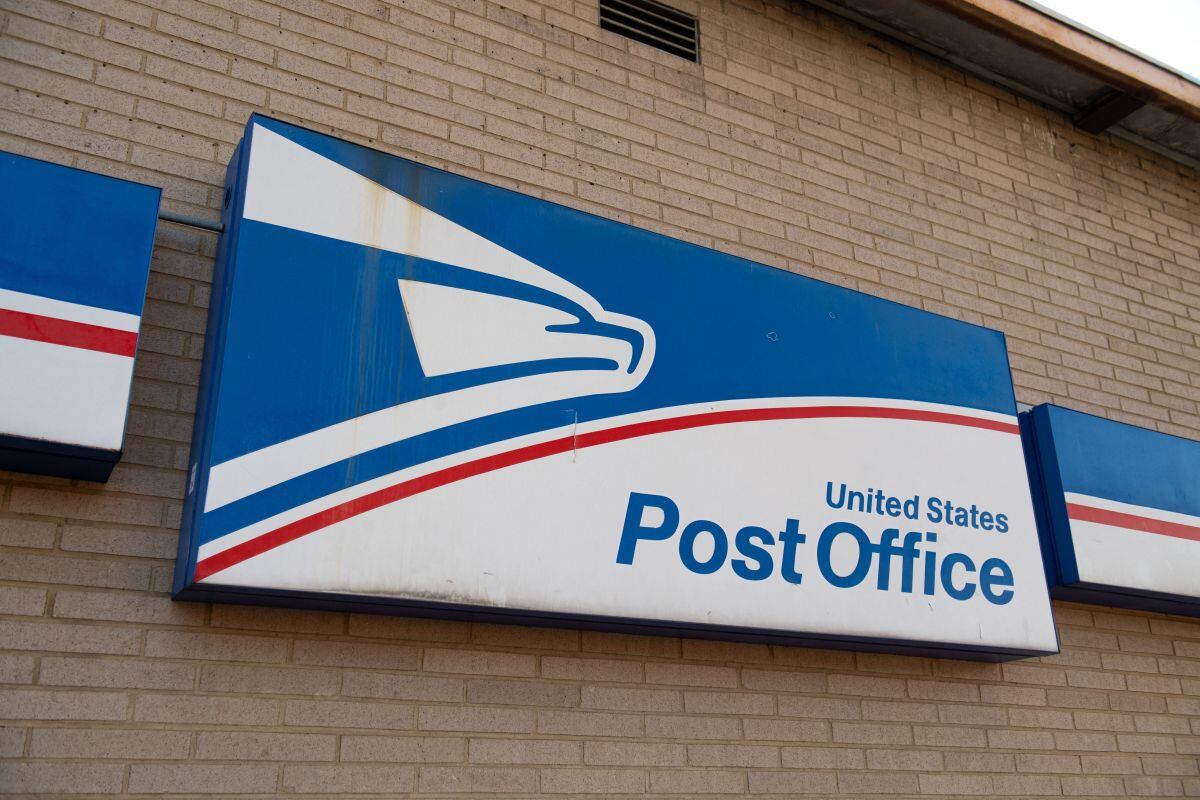 USPS está pidiendo a los ciudadanos que sean cuidadosos con sus mascotas para que los carteros no sufran mordeduras por parte de ellos (Foto: AFP)