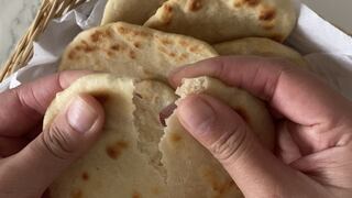 Fácil y rápido: un delicioso pan pita a la sartén ideal para el desayuno o lonche