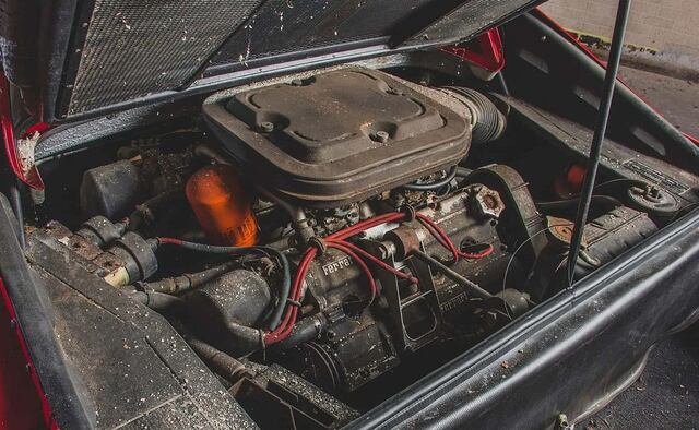 Se estima que solo existieron 712 unidades con la llamada “Vetroresina”, que pesaban un total de 1.050 kg.