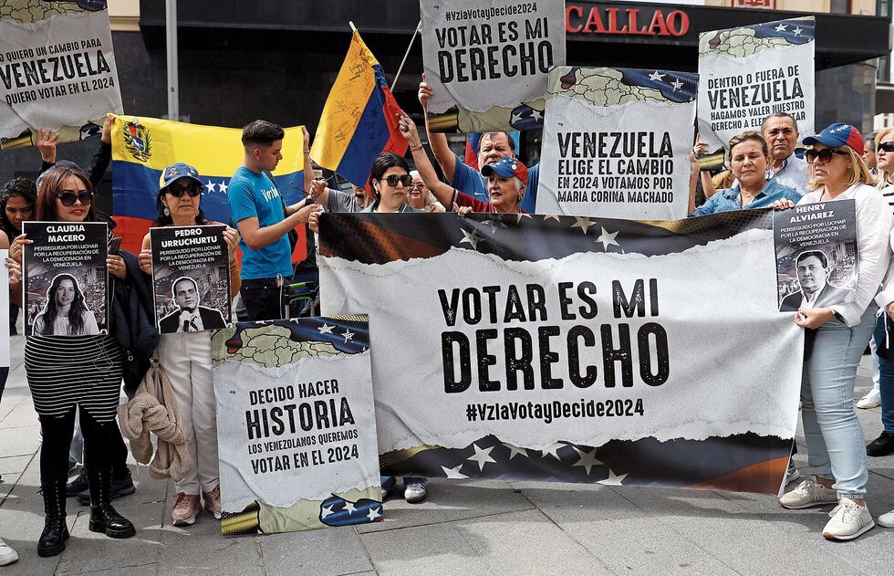 Venezolanos en España también defendieron en las calles su derecho al sufragio. (Foto: AFP)