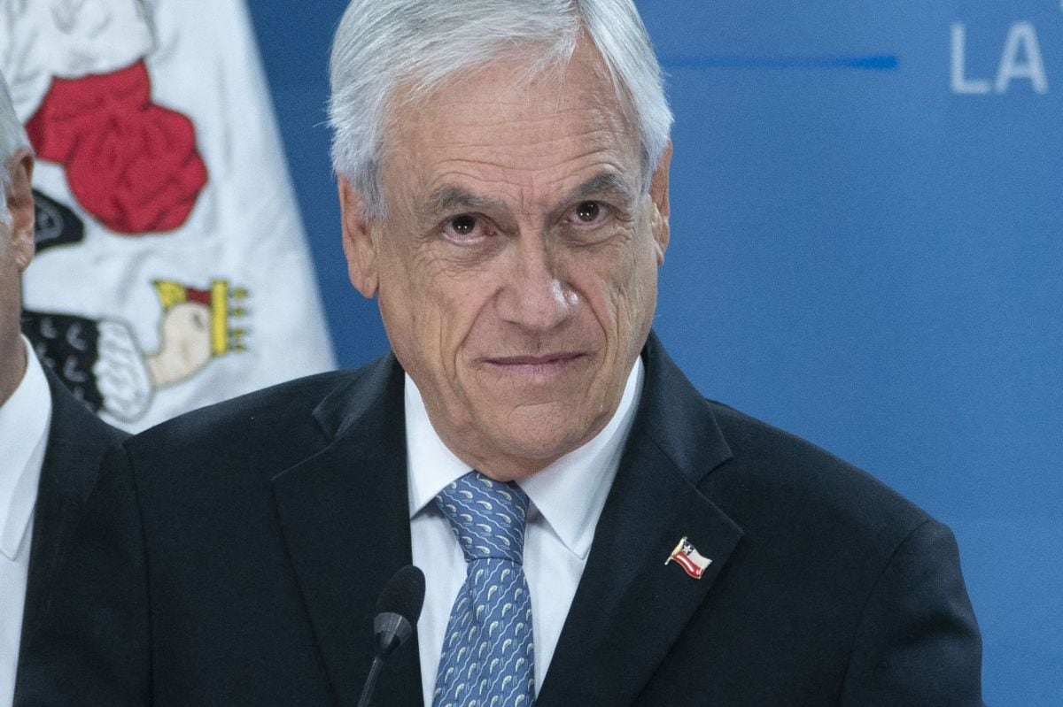 La vez que Sebastián Piñera se habló en una conferencia de prensa en Santiago, el 3 de marzo de 2020 (Foto: Marcelo Segura / Presidencia de Chile / AFP)