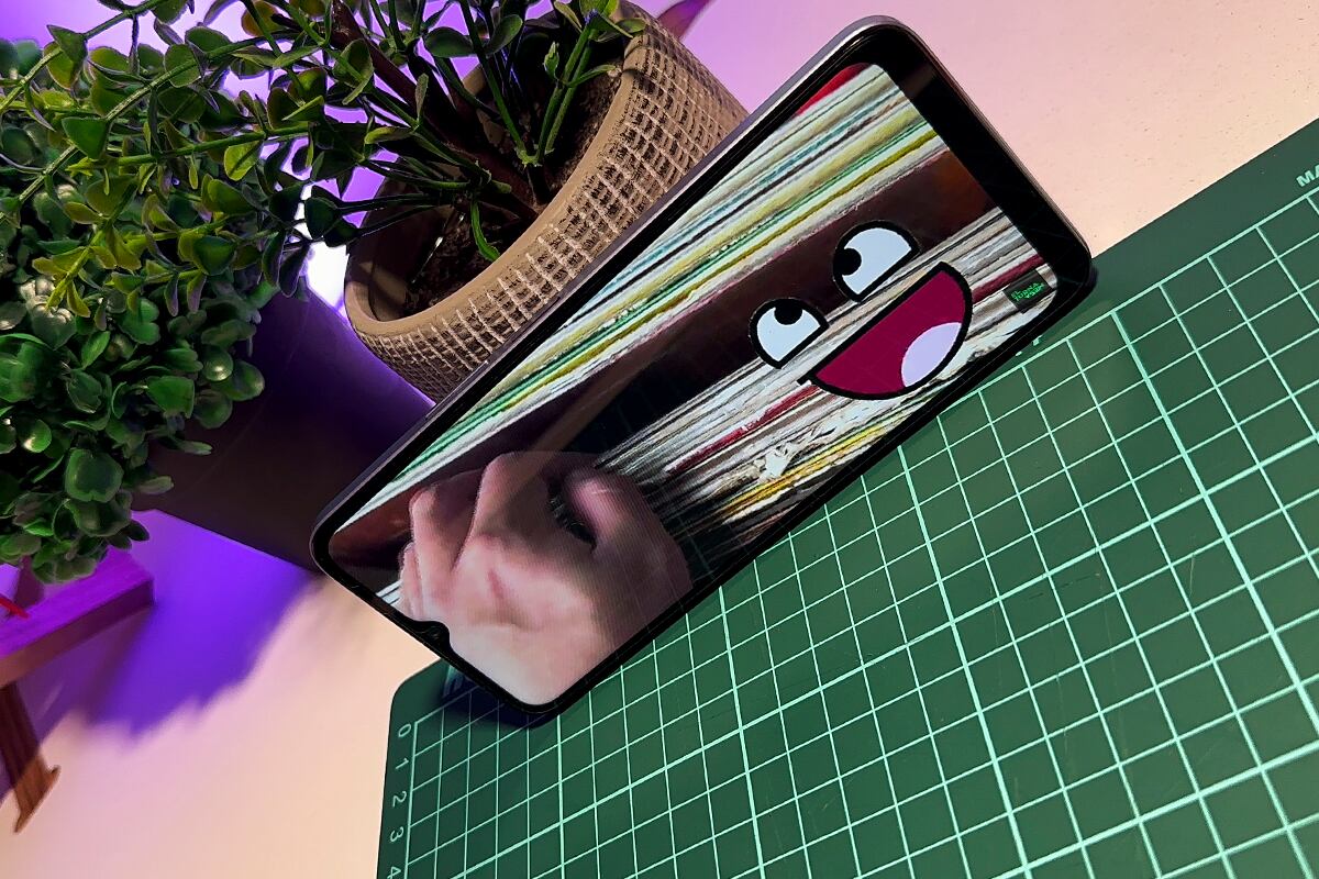 A veces el Honor X6 responde bien ante las presiones de pantalla, pero en ocasiones suele haber cierto delay. (Foto: MAG - Rommel Yupanqui)
