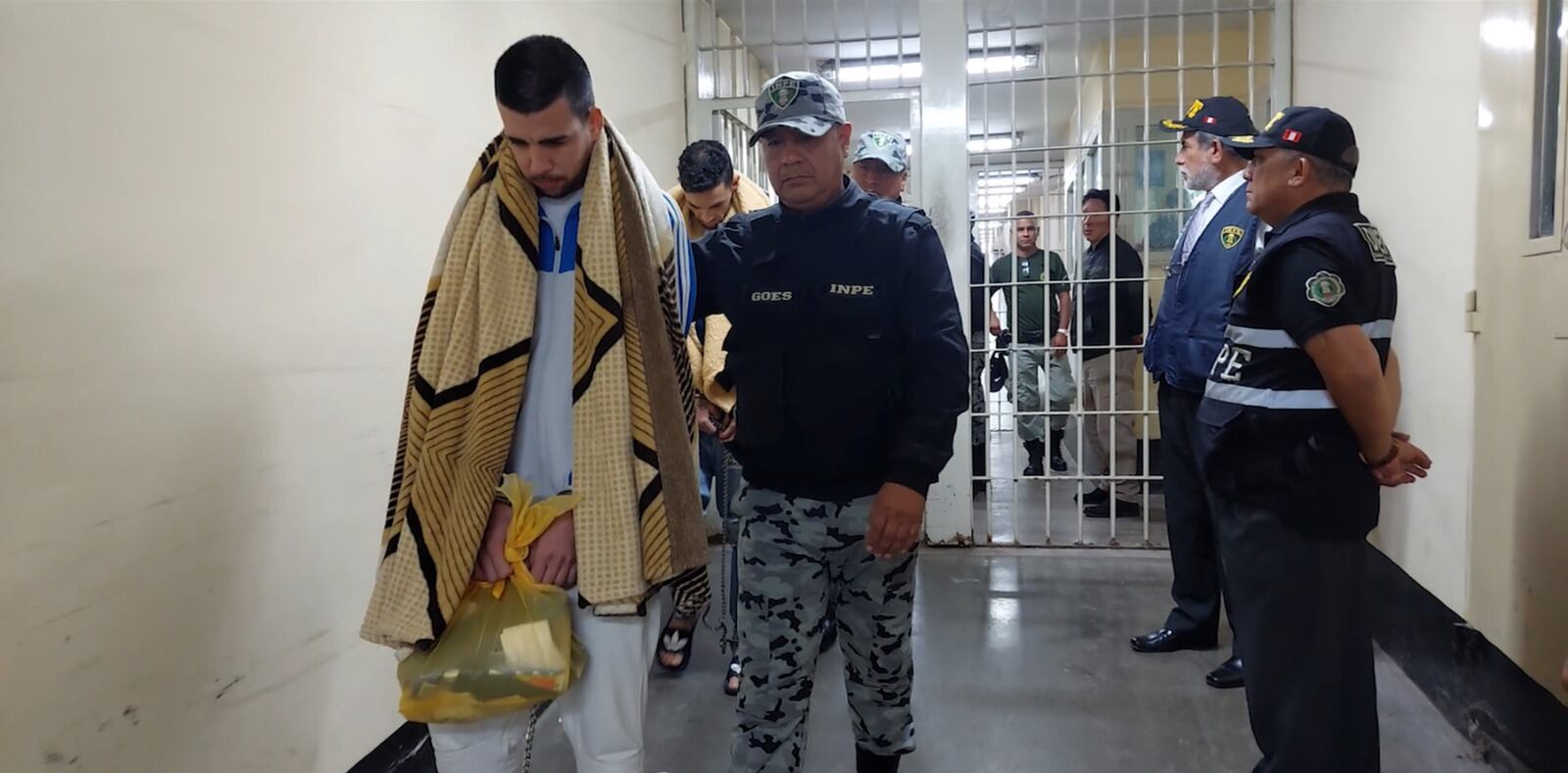 Dos integrantes de la organización criminal "Los Hijos de Dios" fueron trasladados al penal de Challapalca. (Foto: INPE)