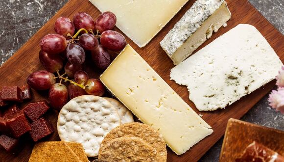 Te contamos porqué se conmemora el Día Mundial del Queso cada 27 de marzo, y qué beneficios aporta a la salud consumir este alimento sólido.