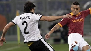 Álvaro Ampuero debutó en la Serie A pero Parma cayó 2-0 ante la Roma