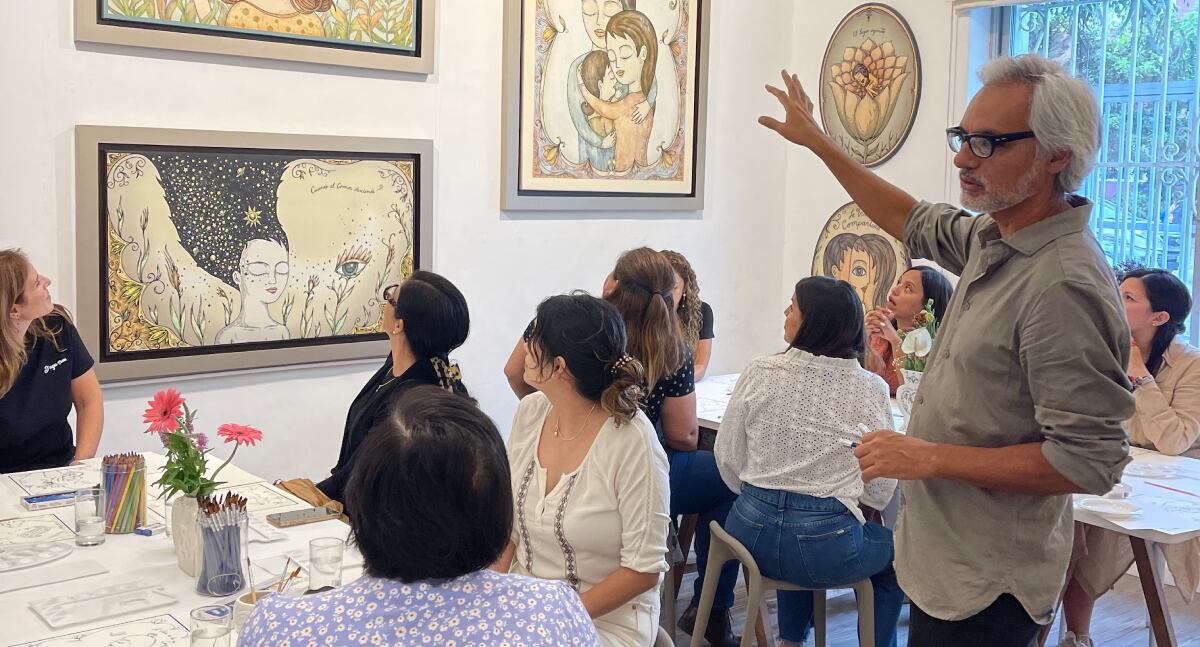 Vive una sesión de arte y pintura junto a Fito Espinosa y Marqués de Riscal.