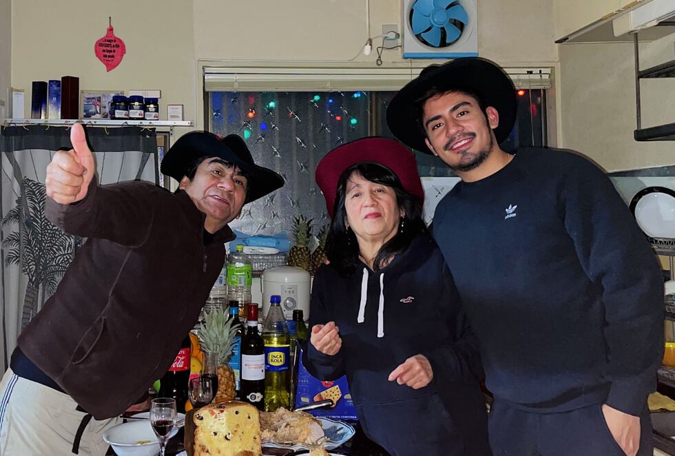 Lo peruano no puede faltar en distintas celebraciones de la familia Osco Tsukamoto. Su padre Ricardo, y su madre, Yoneko, son muy cercanos a William y a su hermano, Seiji.