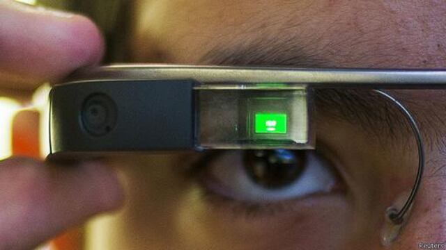 Google Glass podría obstruir la visión periférica
