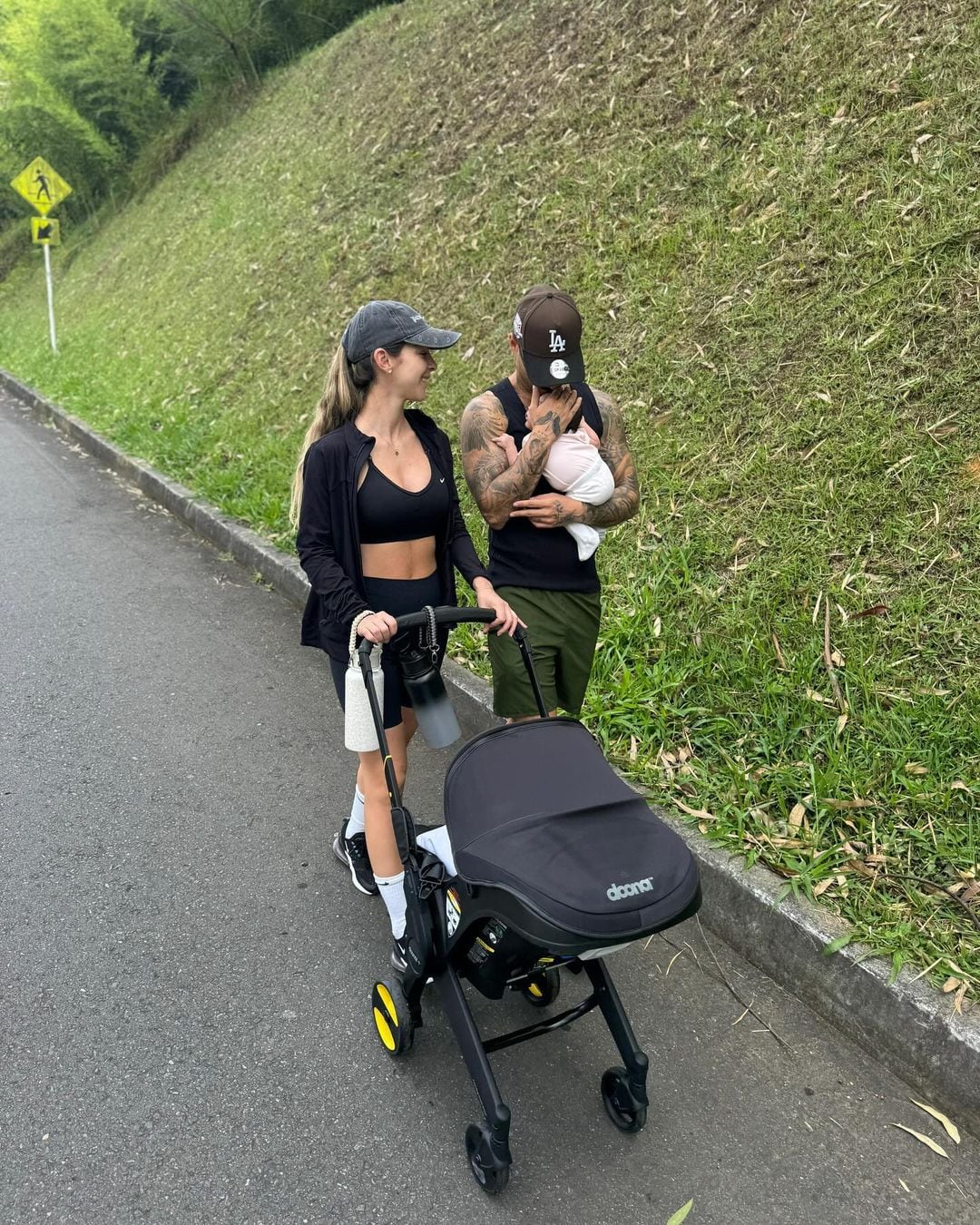 En una de sus fotos, el cantante colombiano mostró la recuperación de Susana Gómez a un mes de dar a luz a Paris (Foto: Maluma / Instagram)