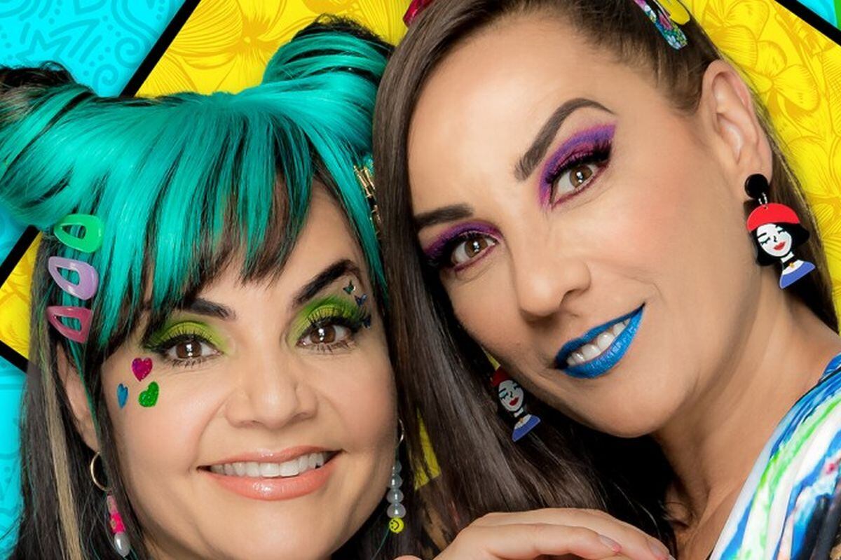 Consuelo Duval como Nacaranda y Lorena de la Garza como Nacasia en "Tal para cual" (Foto: Televisa)