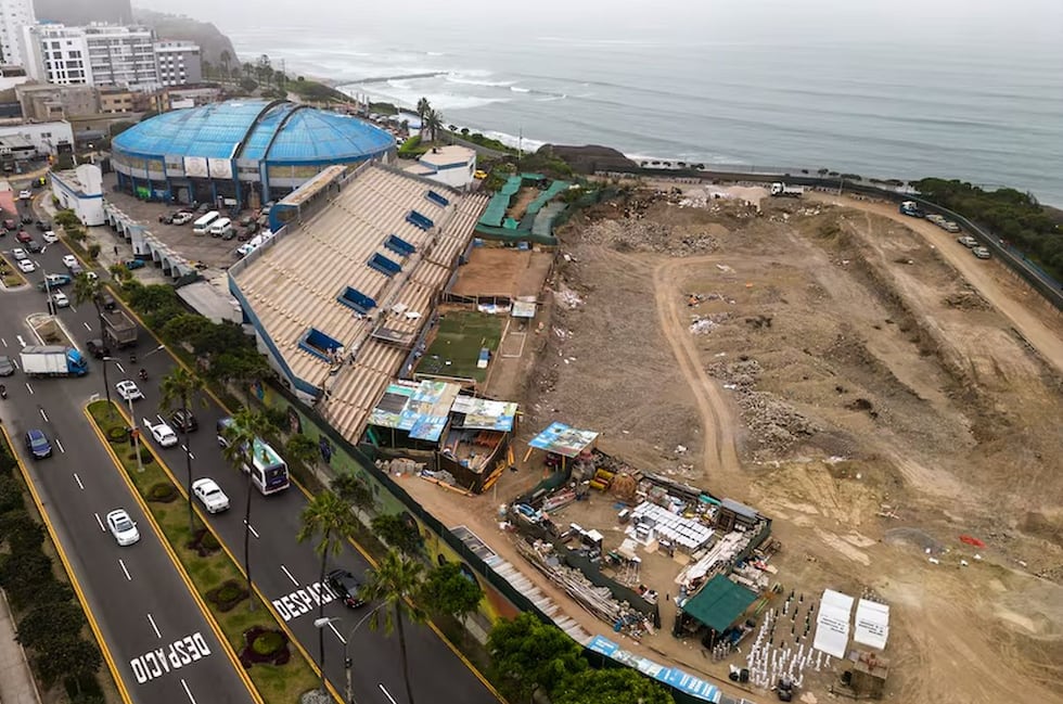 Así luce actualmente el complejo deportivo Manuel Bonilla de Miraflores. (Foto: El Comercio)
