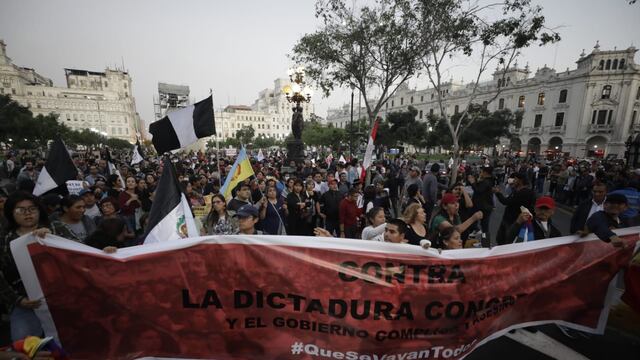 Marcha contra el Congreso: así fue la movilización en protesta frente al Parlamento