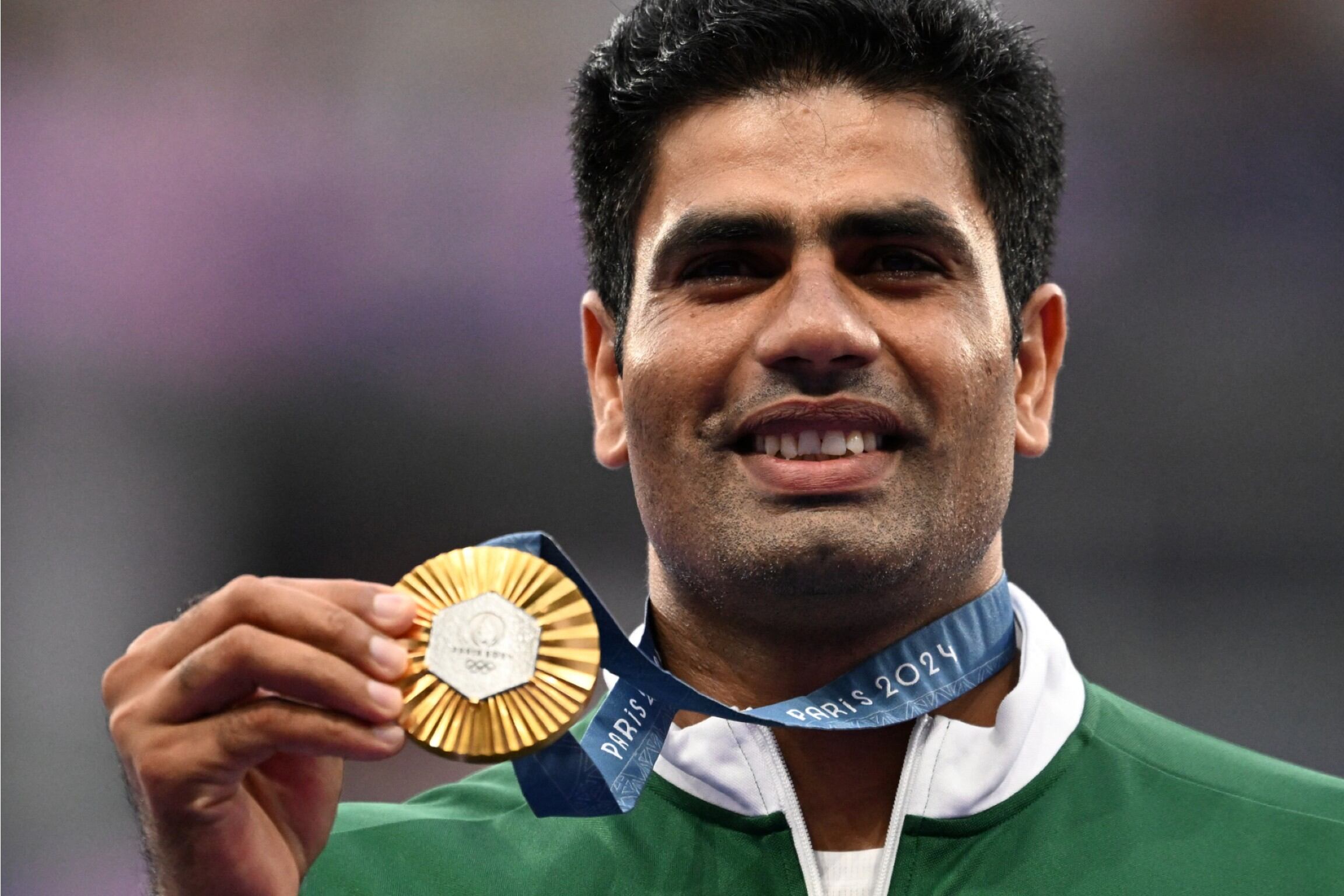 Arshad Nadeem conquistó el primer oro olímpico para Pakistán en 40 años. (AFP)
