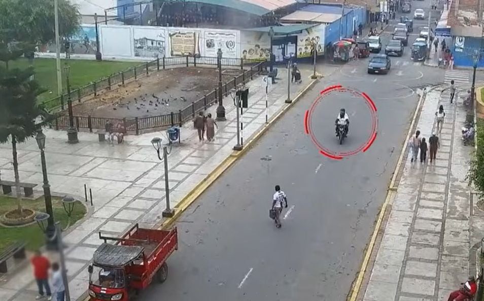 Dos sicarios atacaron a balazos a trabajadores de construcción civil en Plaza de Armas de Huaura. (TVPerú)