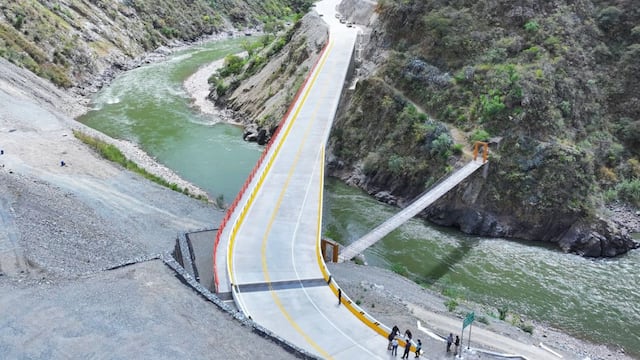 MTC inaugura puente Kutuctay que une vías de Cusco y Apurímac