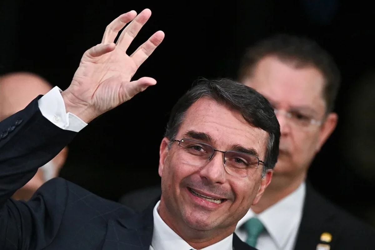 Fotografía de archivo del senador brasileño Flávio Bolsonaro, hijo de expresidente Jair Bolsonaro. Foto: EFE/ Andre Borges