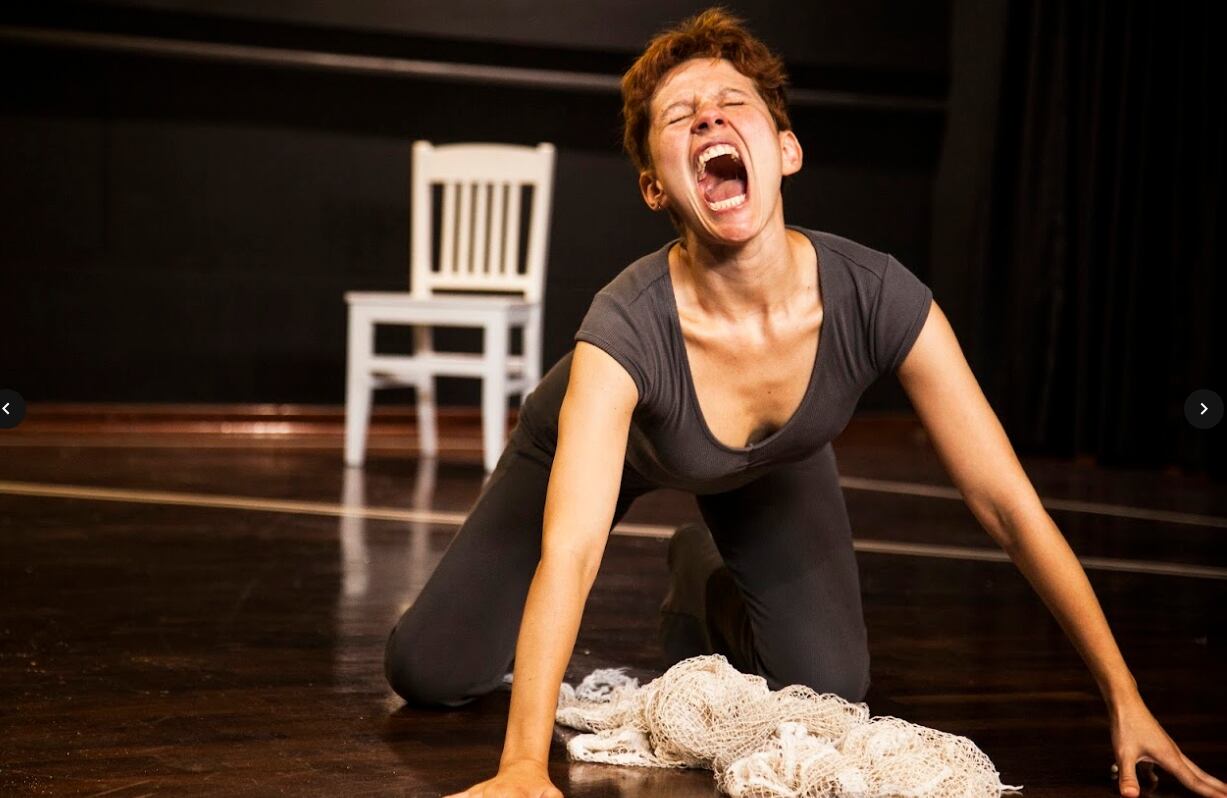 Vania Accinelli en una escena de "Mi madre se comió mi corazón".