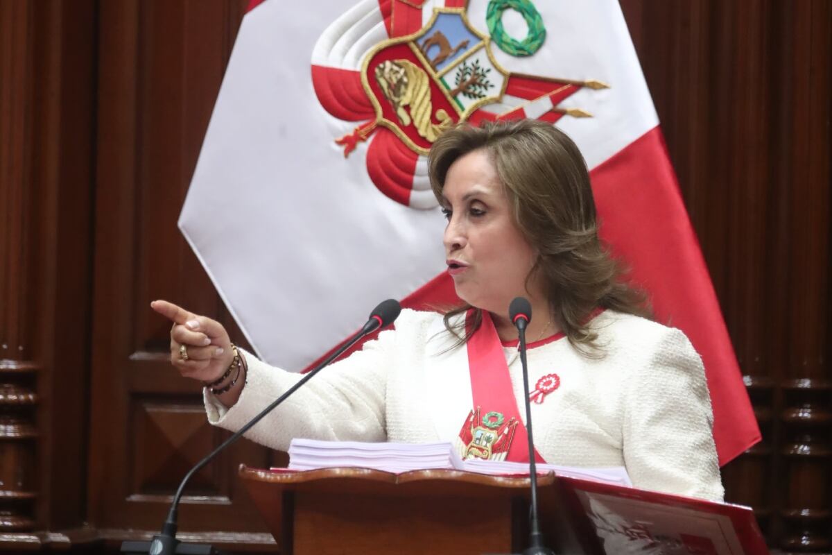 La presidenta Boluarte destacó la capacitación de más de 300 mil docentes y el fortalecimiento de la educación en lenguas originarias. (Foto: GEC)