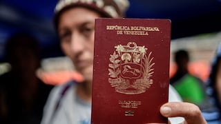Ecuador: Defensoría del Pueblo pide anular exigencia de pasaporte para venezolanos