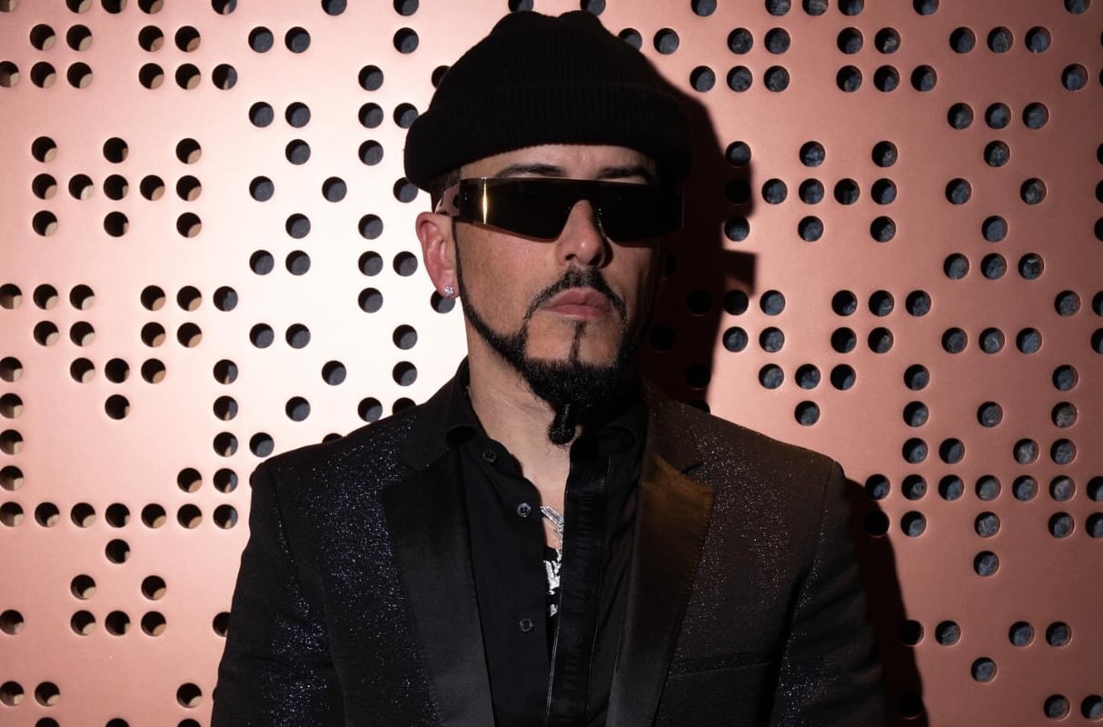 Yandel se aventura en el mundo sinfónico con un disco de temas en versión sinfónica. (Foto: Instagram)