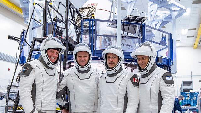 ¿Quiénes conforman la primera misión privada que llegó a la Estación Espacial Internacional?